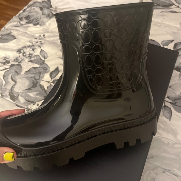 Coach RainBoots - Picture 3 of 9